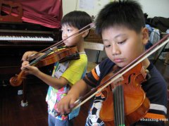小提琴专业考级培长春小提琴音乐培训学吉他就来皇后琴行